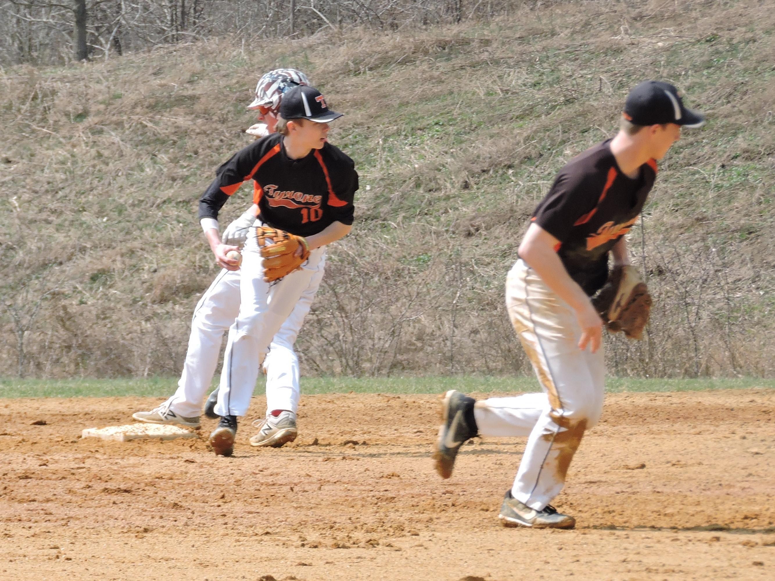 Varsity Photos Home of Tyrone Golden Eagles Baseball